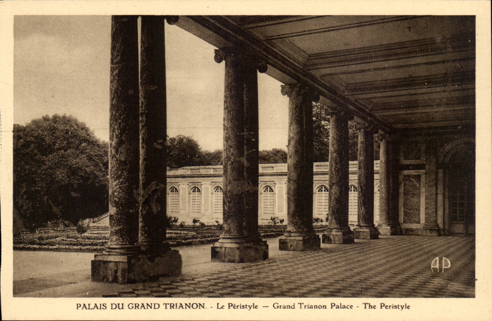 Palais du Grand Trianon — Le Péristyle — Éditeur AP