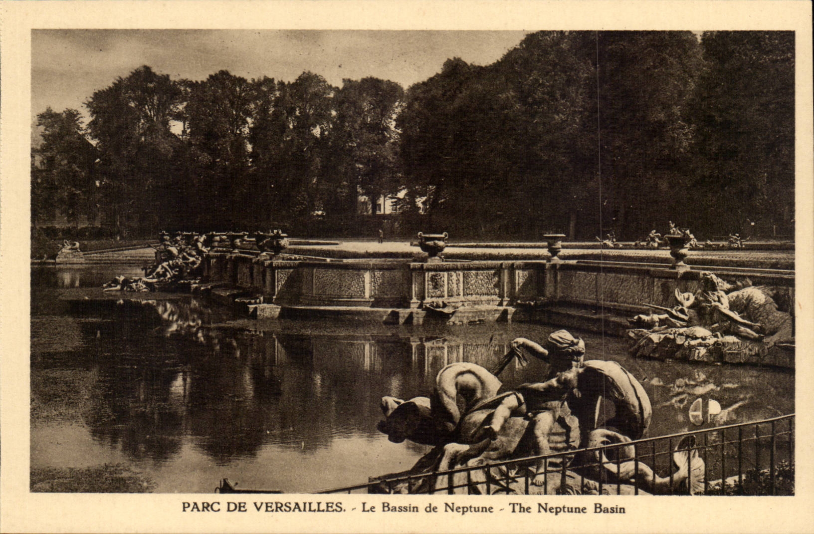 Versailles - Parc de Versailles - Le Bassin de Neptune - CPA 