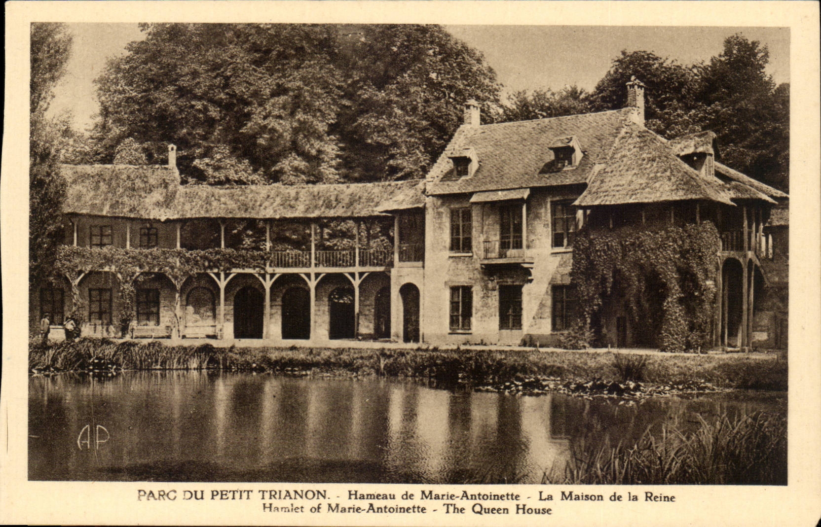 Versailles - Parc du Petit Trianon - Hameau de Marie Antoinette La Maison de la Reine - CPA 