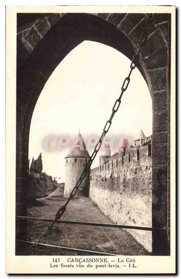 Carcassonne — La Cité — Les fossés vus du pont-levis — I.L. — n° 143