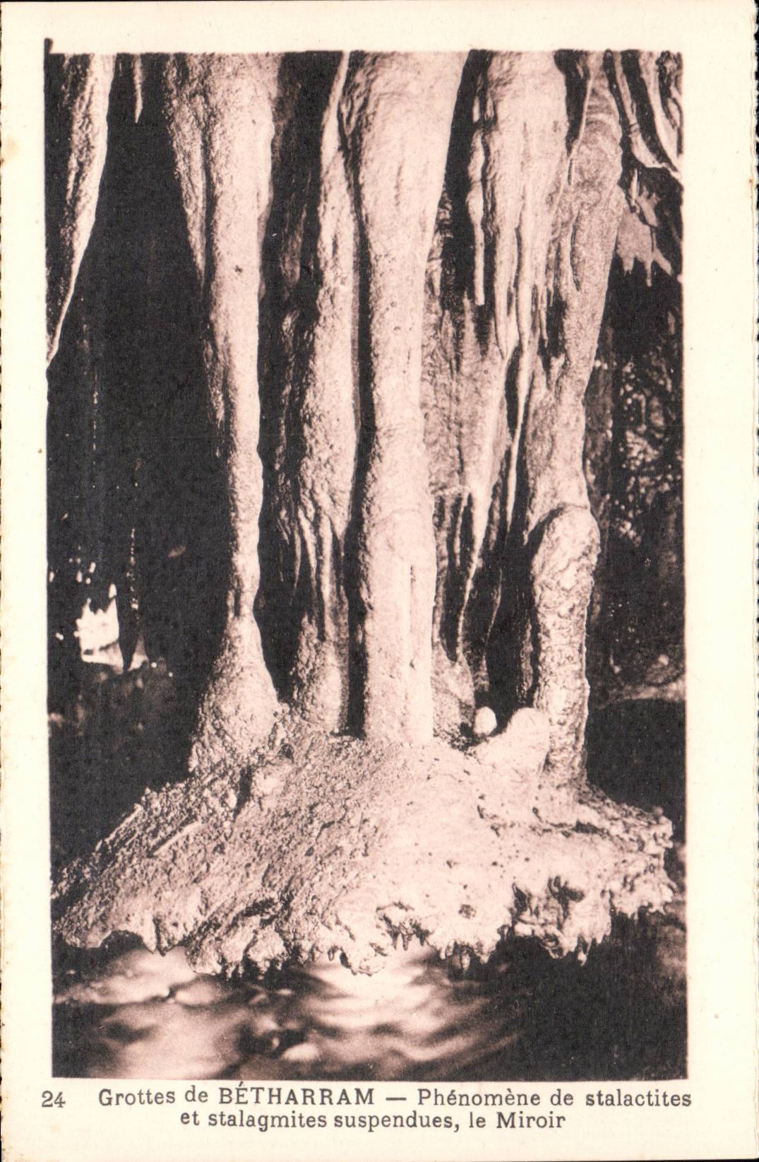 Grottes de BÉTHARRAM — Phénomène de stalactites et stalagmites suspendues, le Miroir