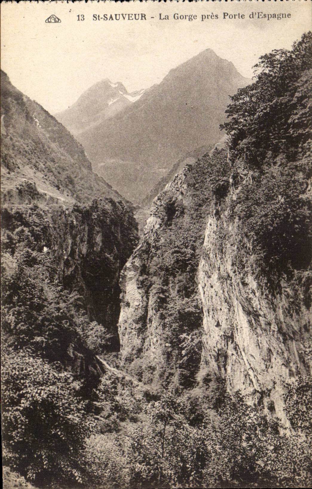 Saint Sauveur CPA La gorge pres porte d'Espagne 