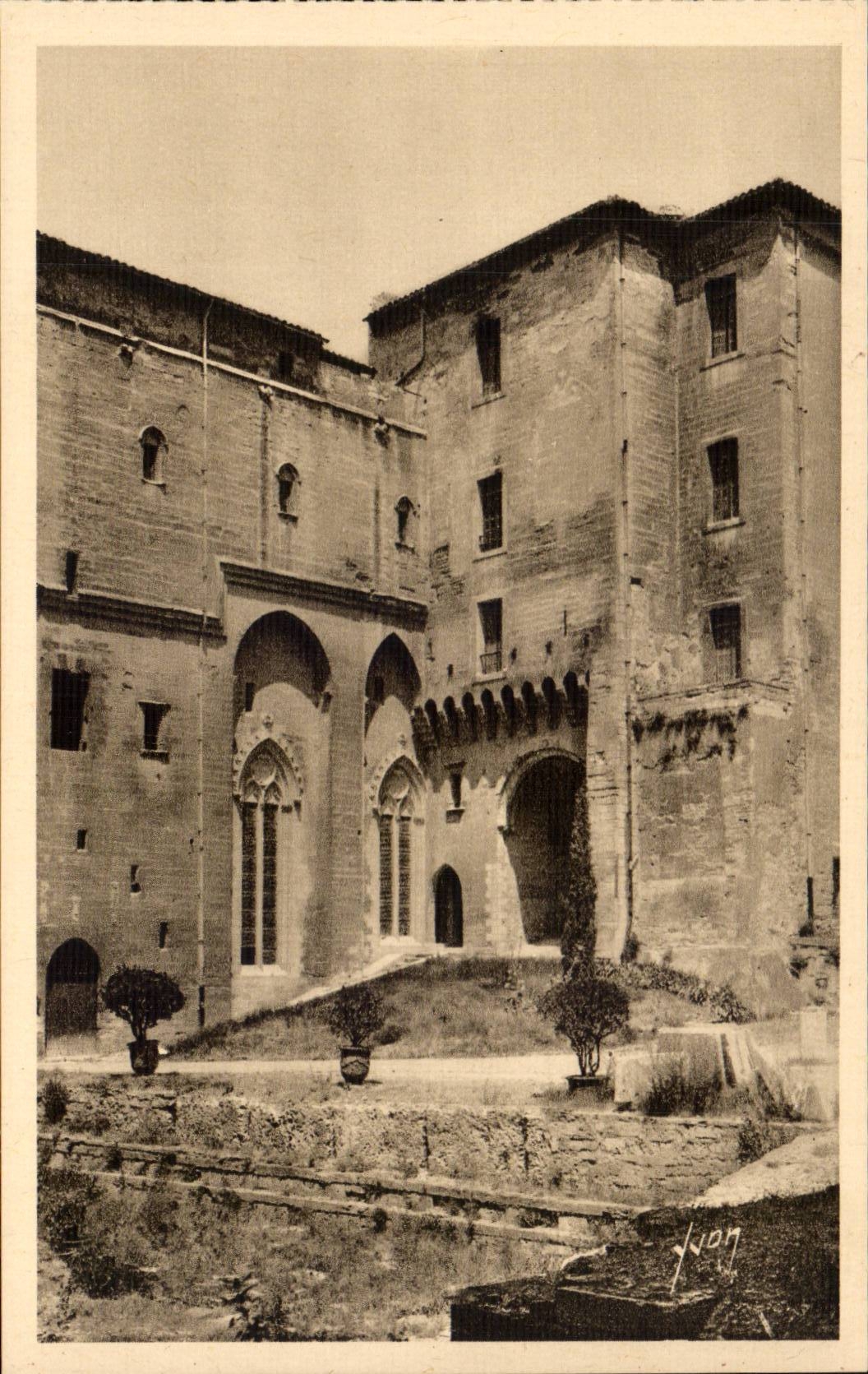 Avignon CPA Palais des papes Porte Notre DAme