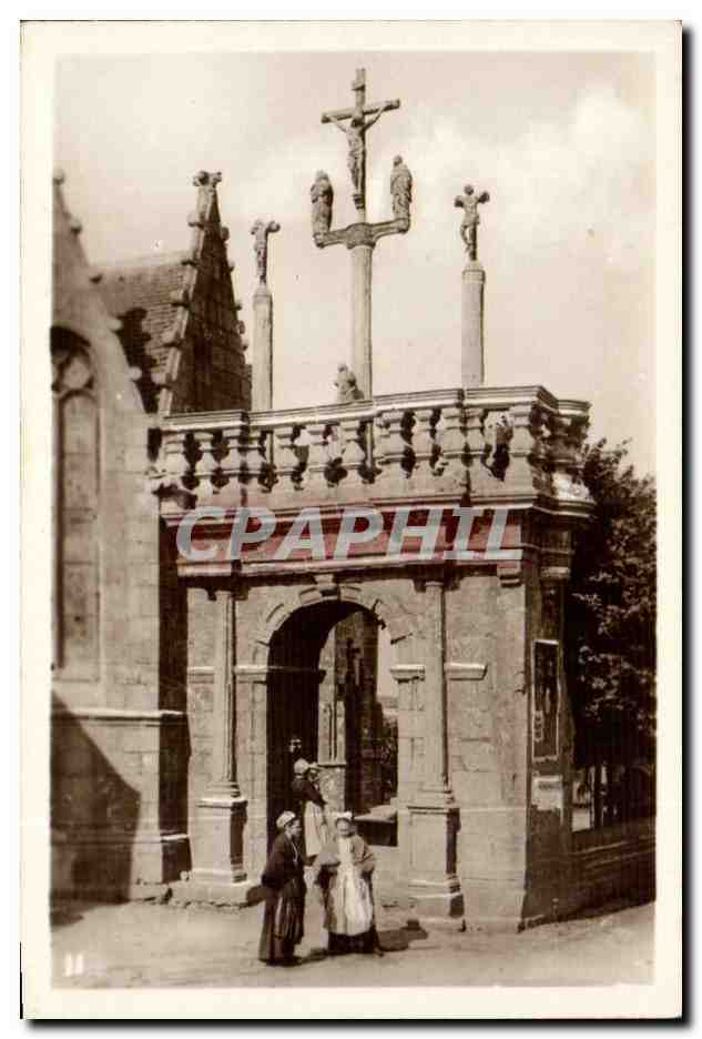 Lampaul-Guimiliau — Arc de Triomphe et Calvaire — éditeur inconnu, n° de série non visible