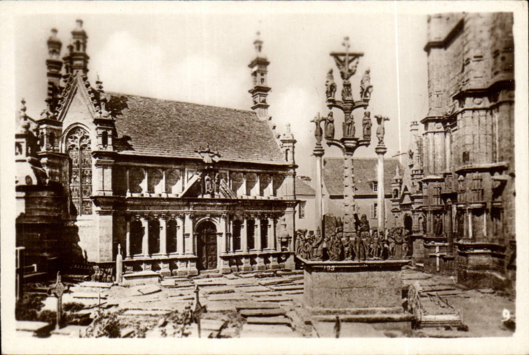 Sainte-Thégonnèse - Calvaire et ossuaire — CPAPHIL