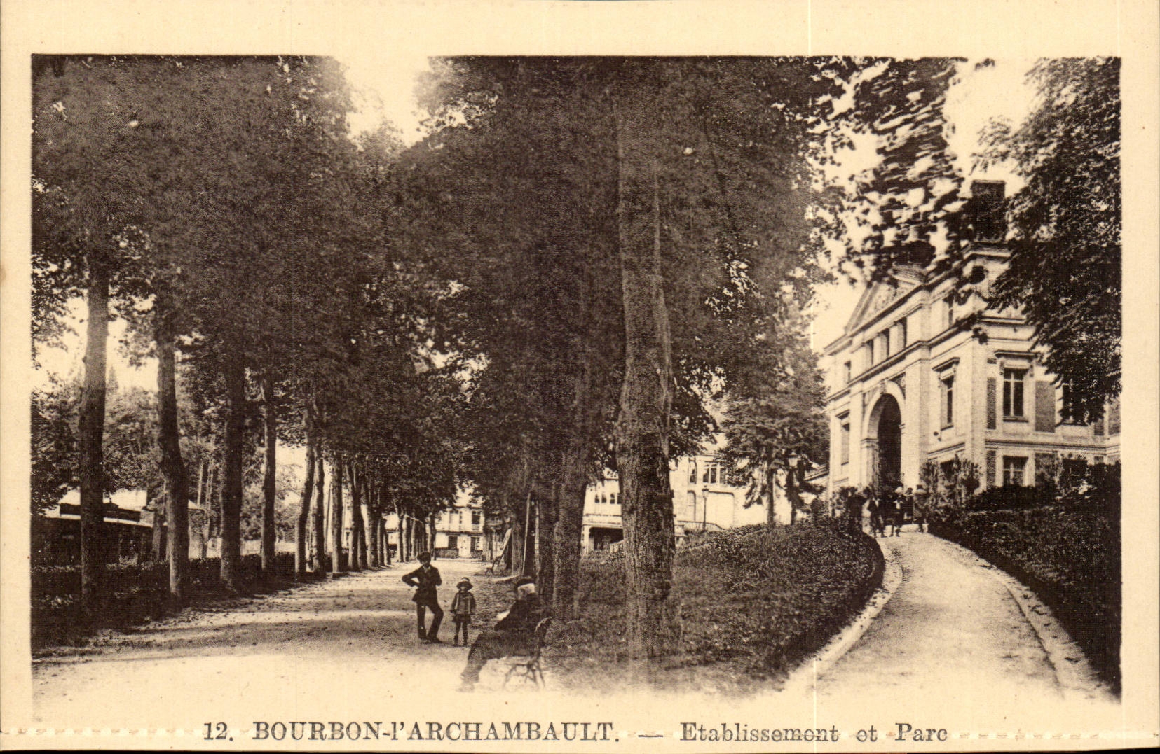 CPA Bourbon l'archambault Etablissement et parc