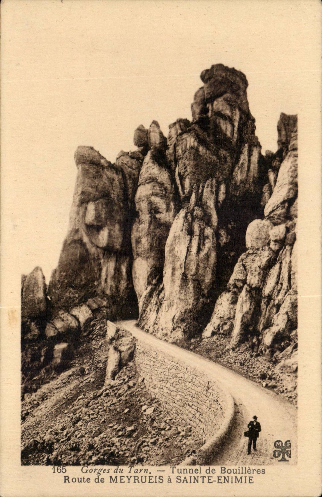 Gorges du Tarn — Tunnel de Bouillères — Route de Meyrueis à Sainte-Enimie — Éditeur : C.M.E. n°165