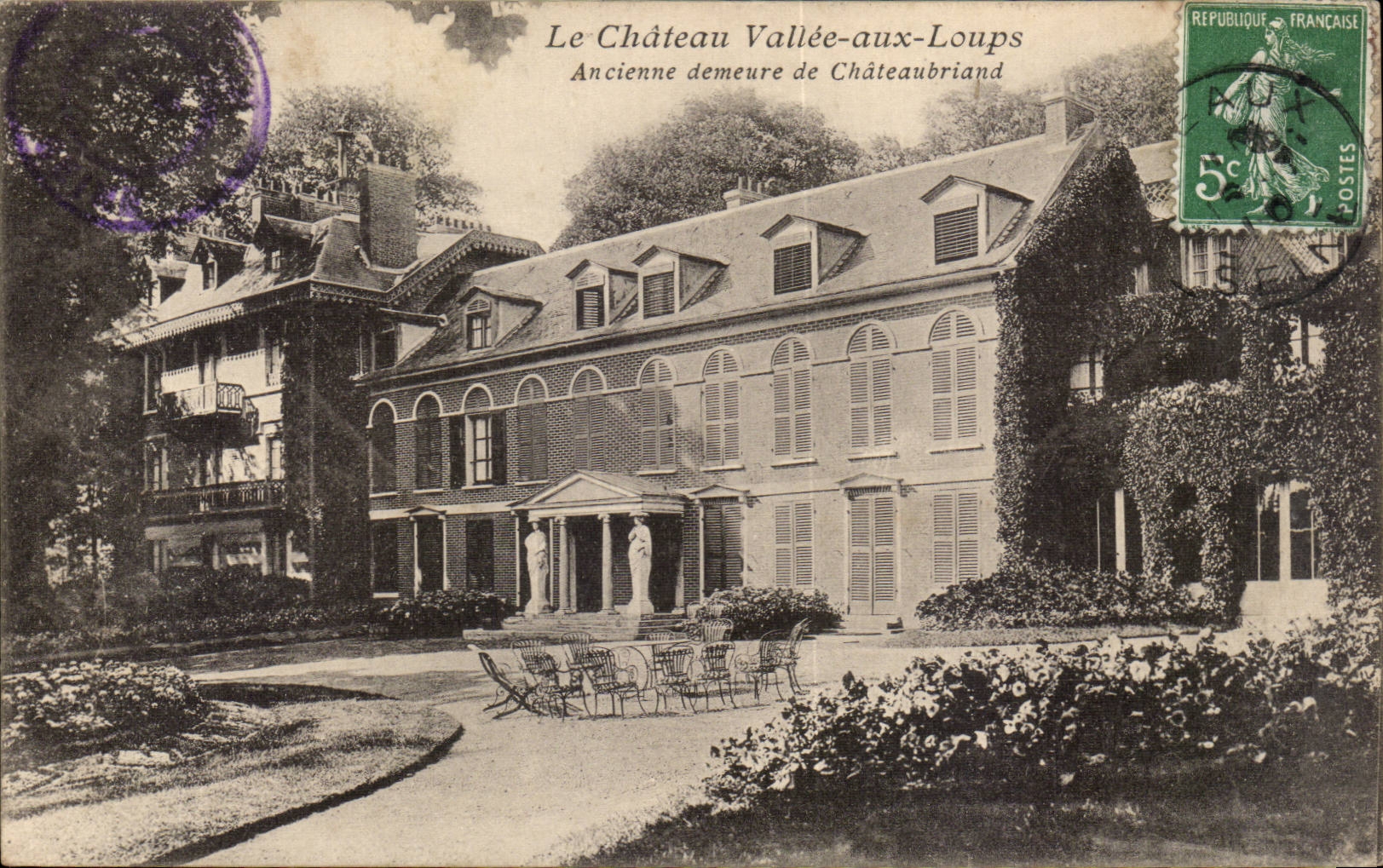 CPA le chateau Vallee aux louprs Ancienne demeure de Chateaubriand