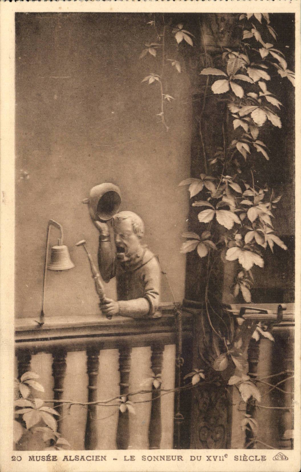 Fantaisie - Enfant - Little blond boy musee alsacien Le sonneur du 17eme - CPA 
