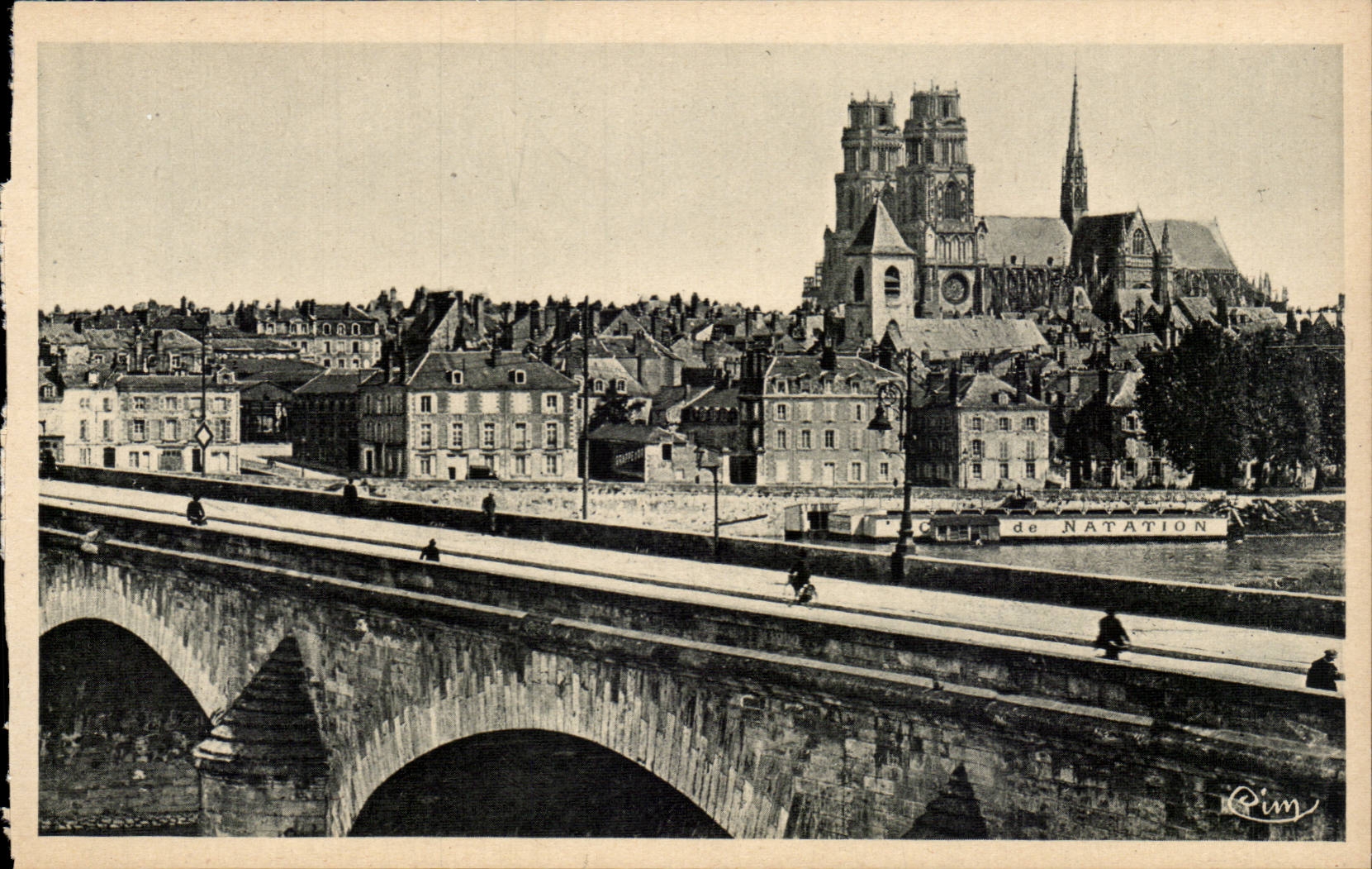 Orleans cPA Vue generale et le pont Georges V