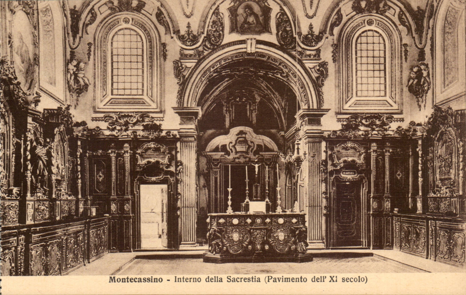Italie Italia Badia di Montecassino CPA Interno della screstia (pavimento dell 11 secolo)
