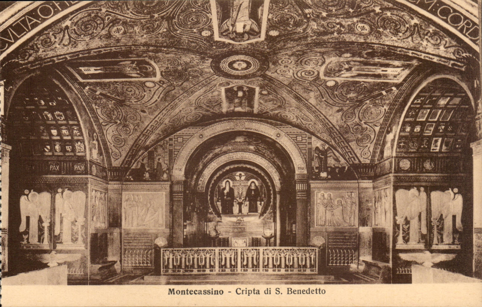 Italie Italia Badia di Montecassino CPA Cripta di S Benedetto