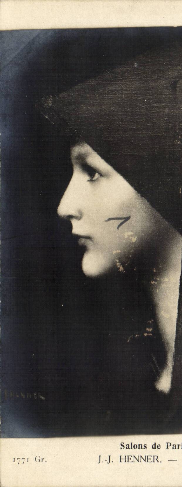 CPA SAlons de Paris J J Henner Fabiola (femme jeune fille)