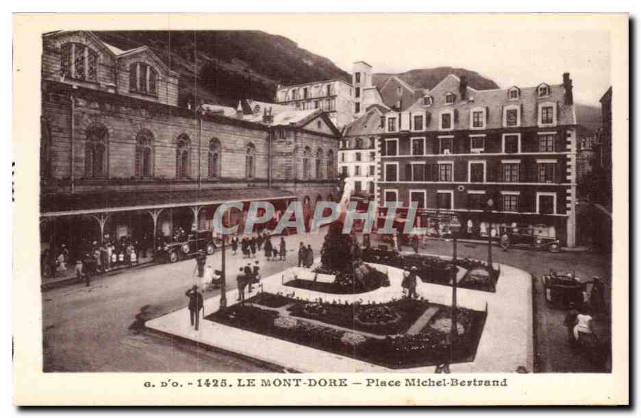 CPA Auvergne Le Mont Dore Place Bertrand