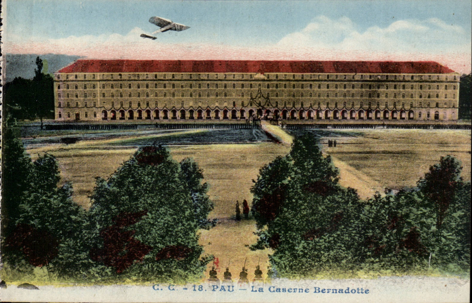 Pau - La Caserne Bernadotte - avion - airplane - CPA 