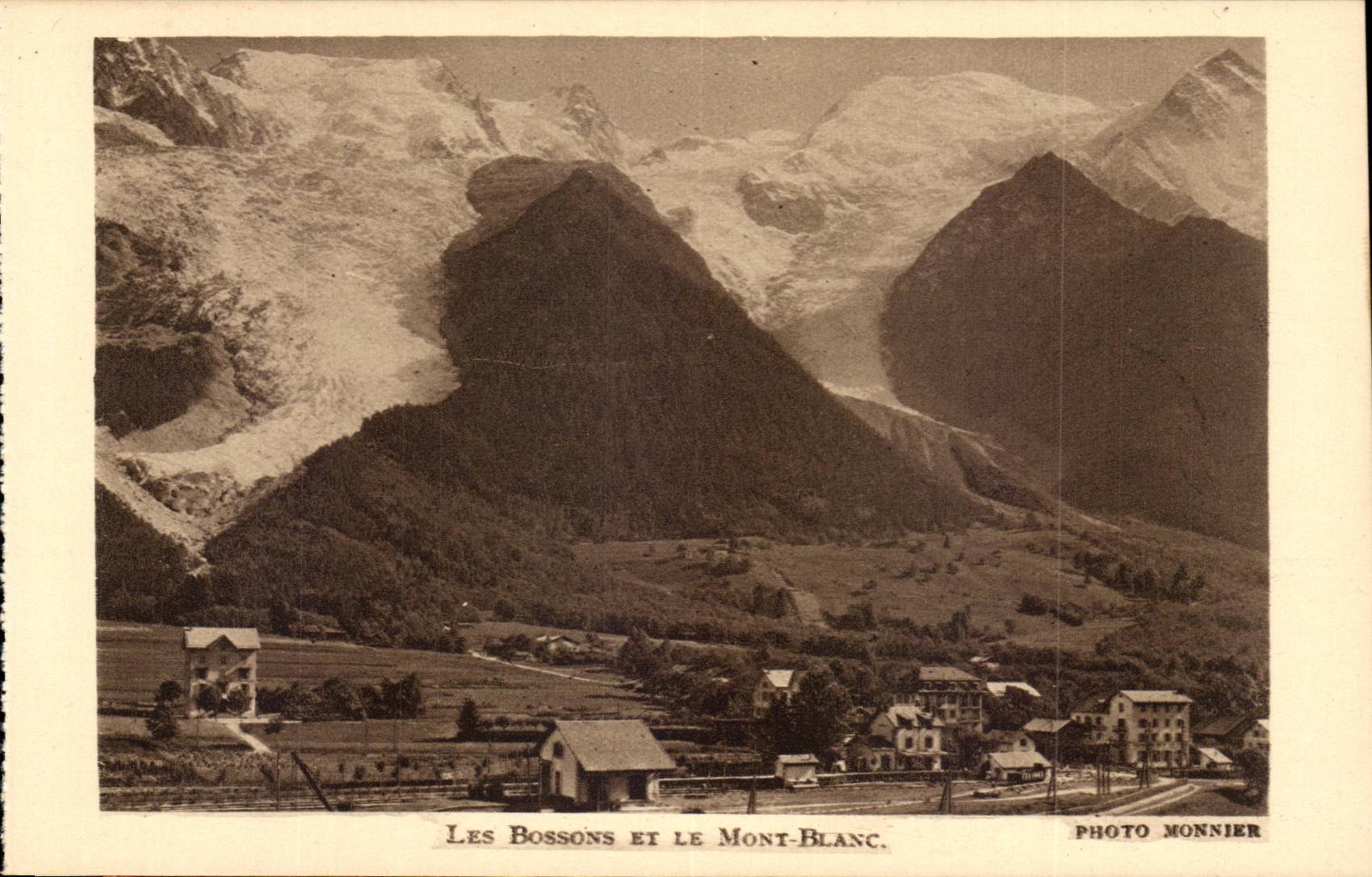 Les Bossons et le Mont-Blanc — Photo Monnier