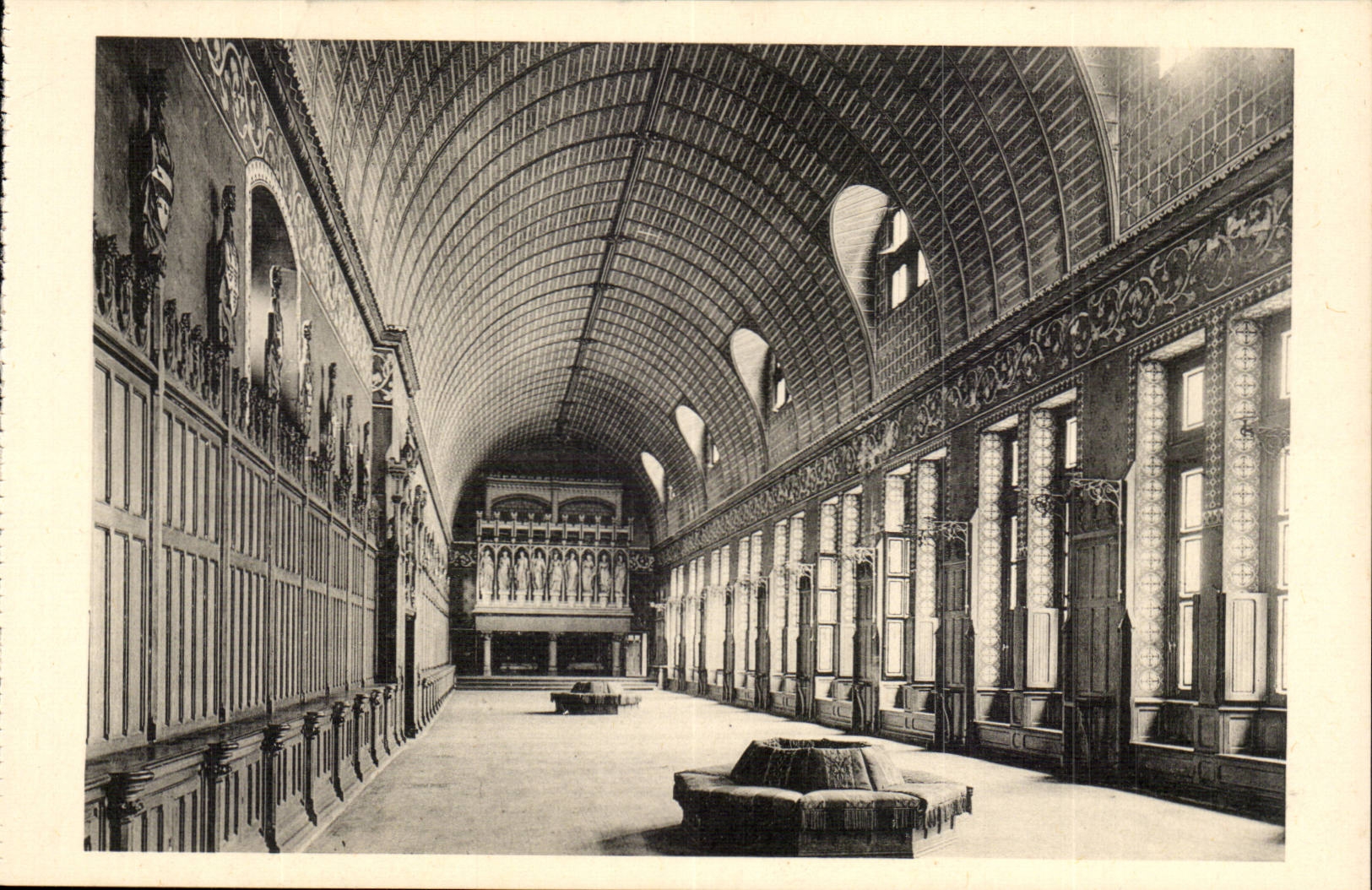 Schloss Pierrefonds — Saal der Preuses — Edition der historischen Denkmäler