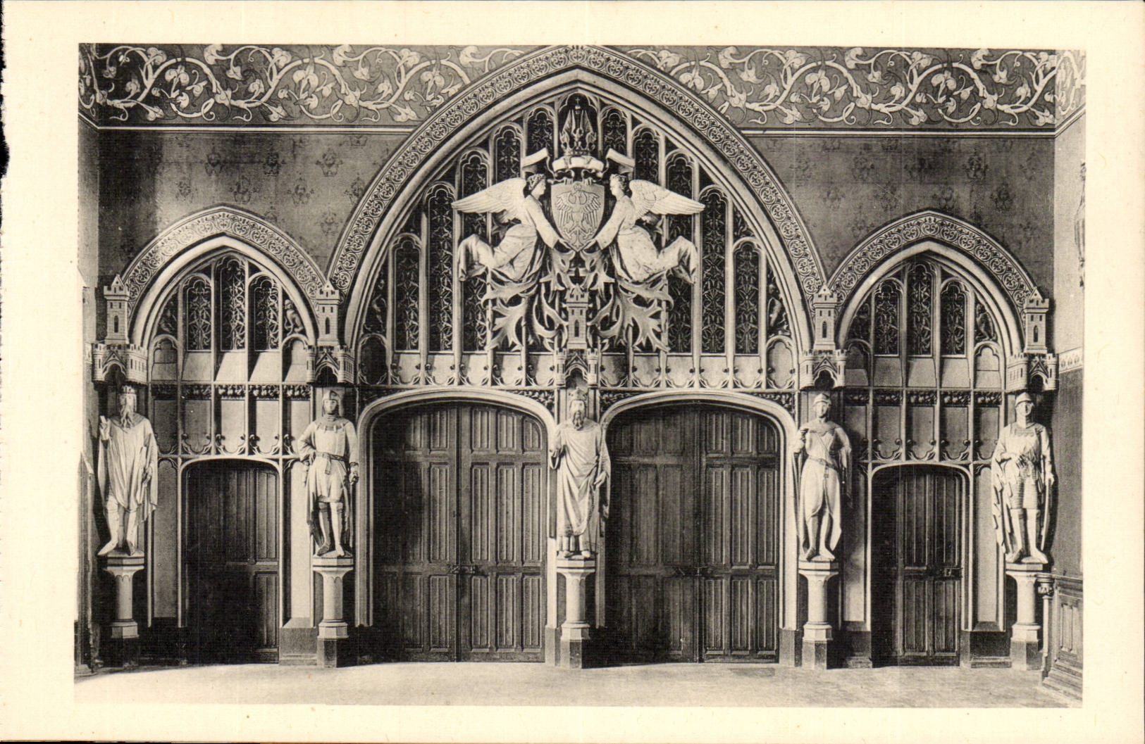 CPA Chateau de Pierrefonds Salle des preuses Les preux