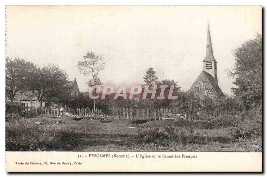 CPA Fescamps L'eglise et le cimetiere Francais
