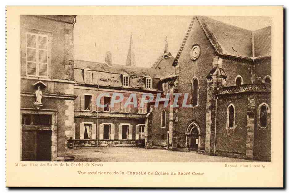CPA Nevers Vue exterieure de la cahpelle ou eglise du sacre coeur