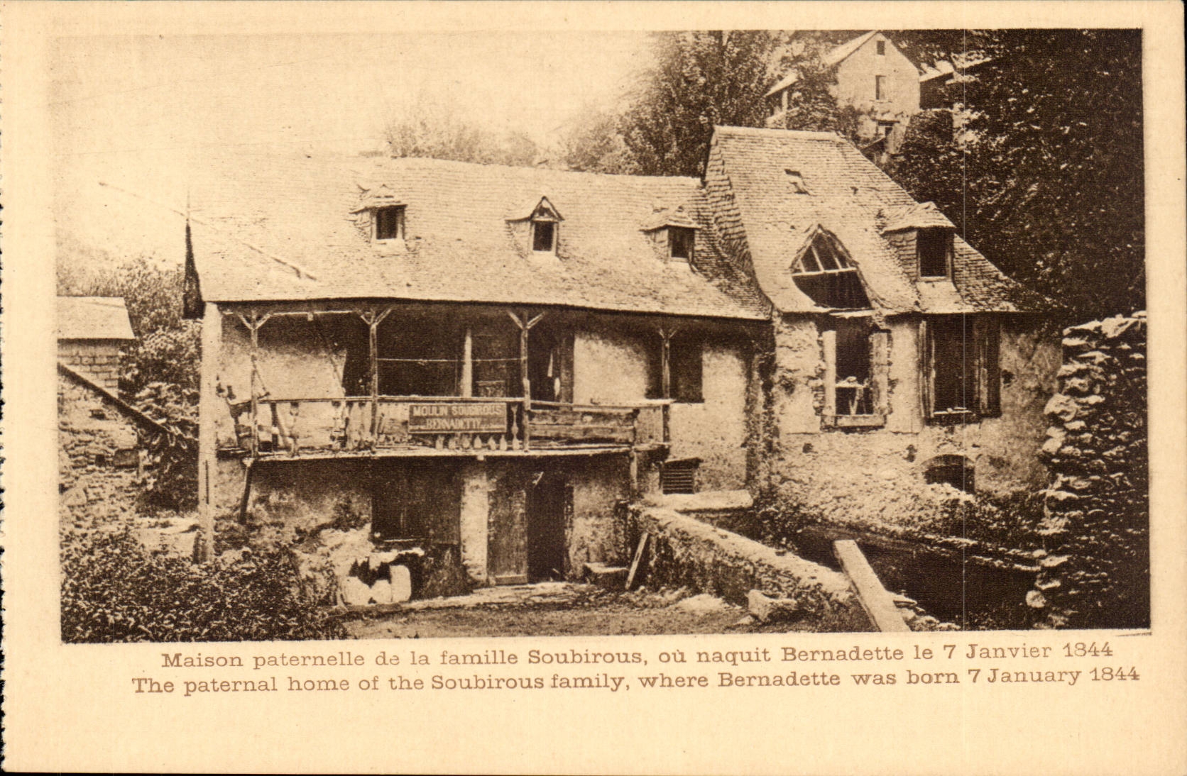 CPA Maison paternelle de la famille Soubirous Lourdes ou naquit Bernadette le 7 janvier 1844