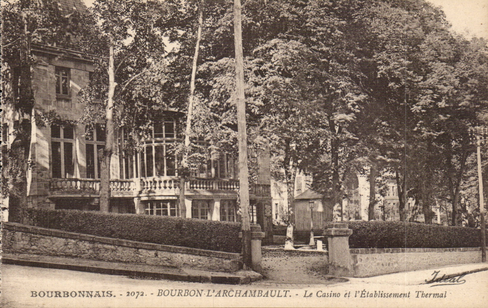 Bourbon L'Archambault - Le Casino et l'Etablissement Thermal - CPA 