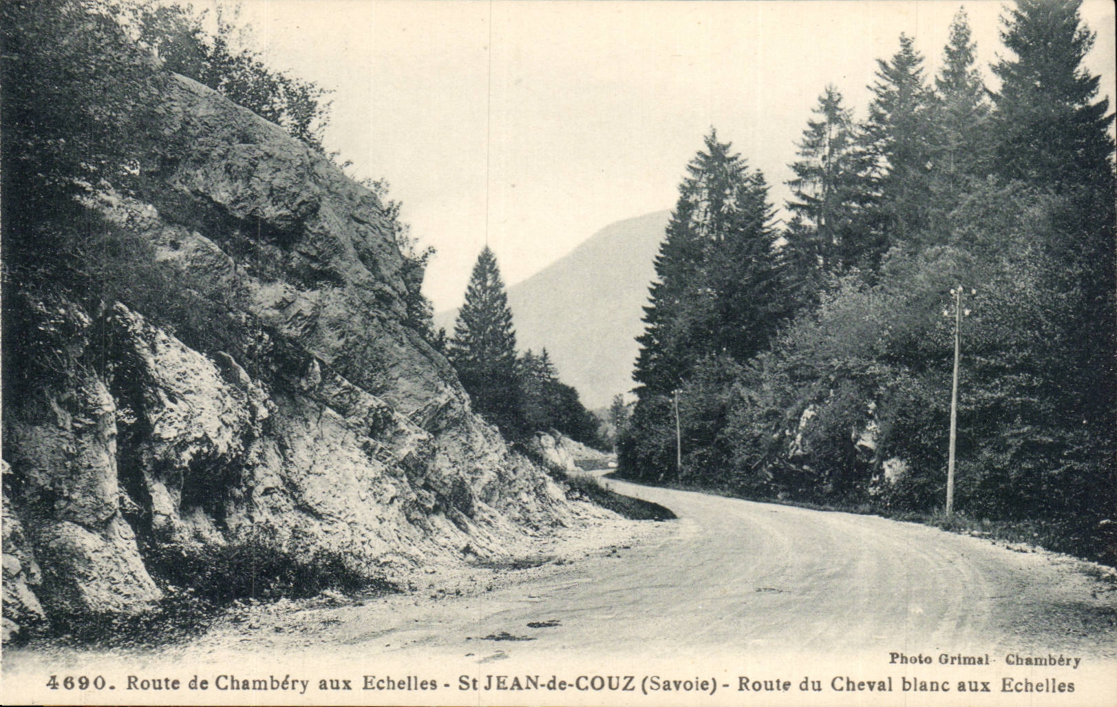 Route de Chambery aux Echelles - St Jean de Couz Route du Cheval Blanc aux Echelles - CPA 