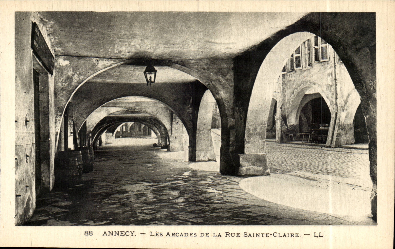 Annecy - Les Arcades de la Rue Saint Claire - CPA 