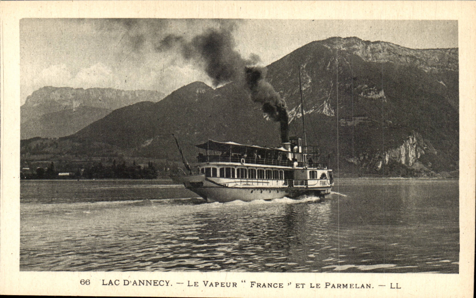 Lac d'Annecy — Le vapeur "France" et le Parmelan — LL