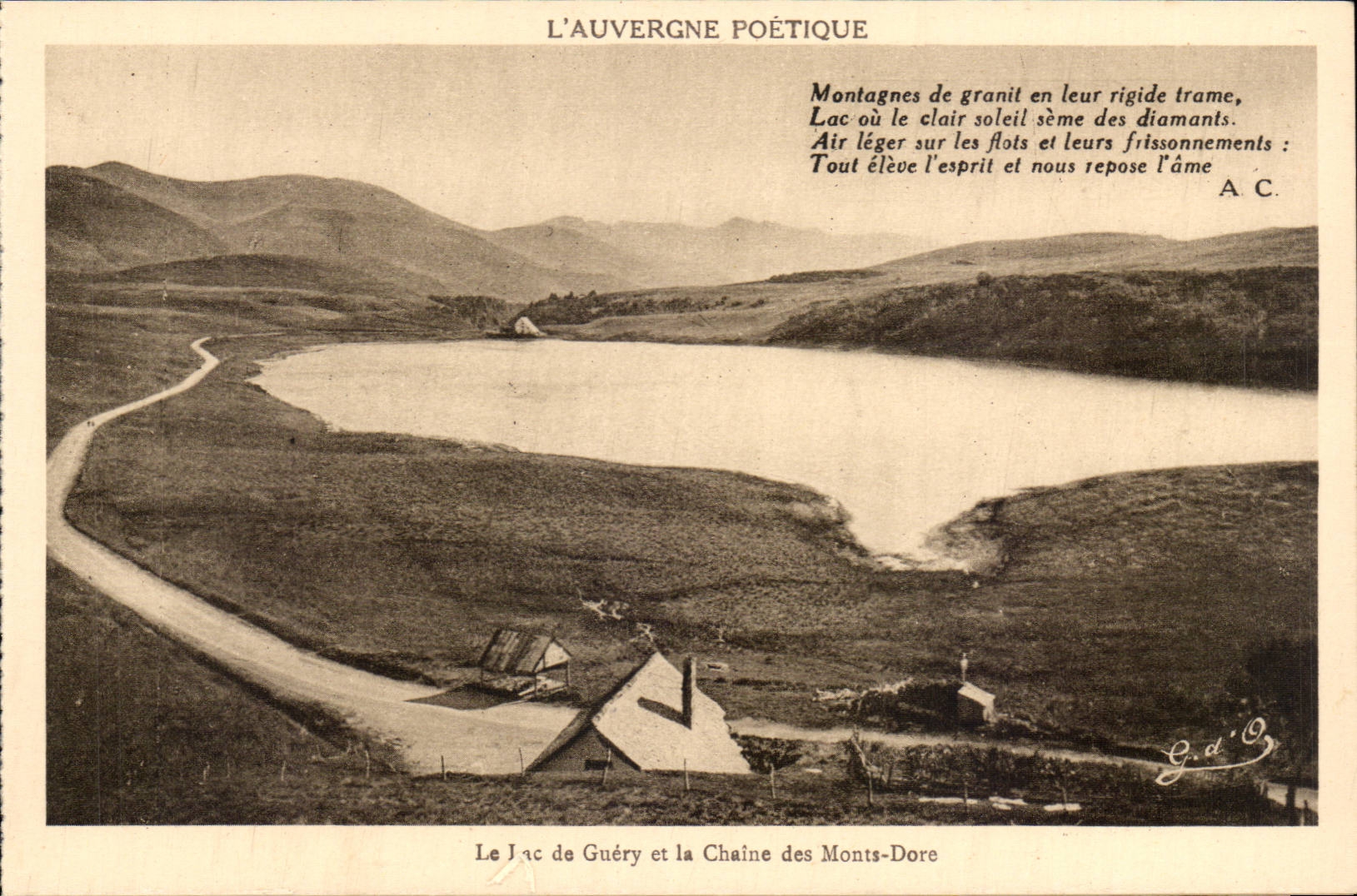 Auvergne CPA Le lac de Guery et la chaine du Mont Dore