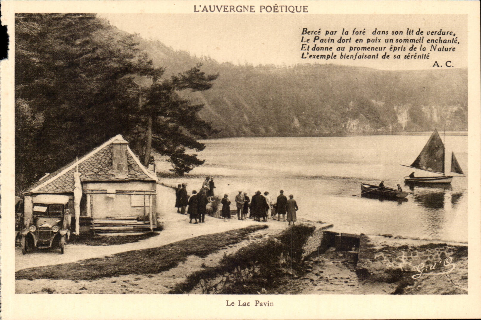 Auvergne CPA Le lac Pavin