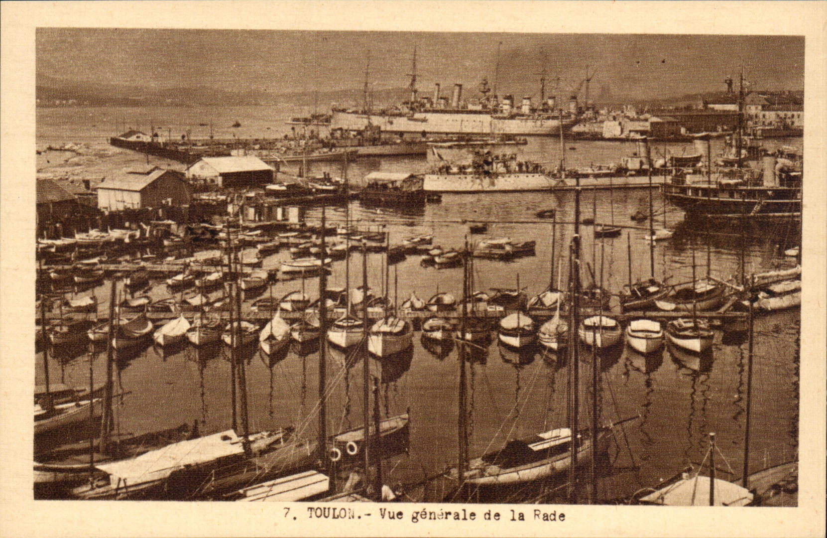 CPA Toulon Vue generale de la rade