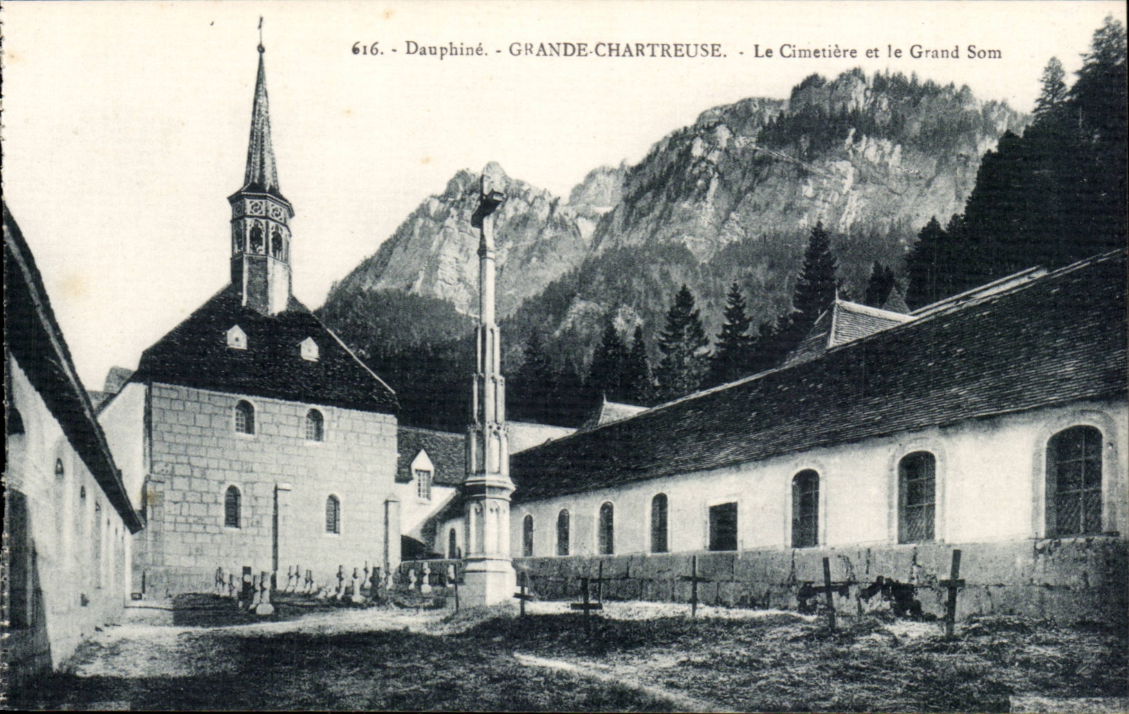 Grande-Chartreuse — Le Cimetière et le Grand Som — Édition M. Bourciet, Grenoble