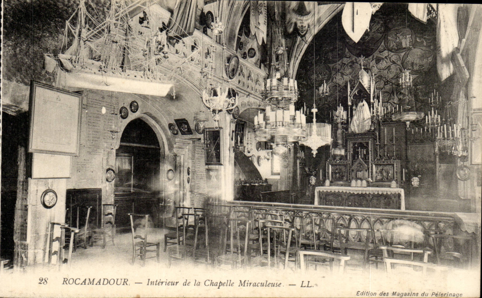 CPA Rocamadour Interieur de la chapelle miraculeuse