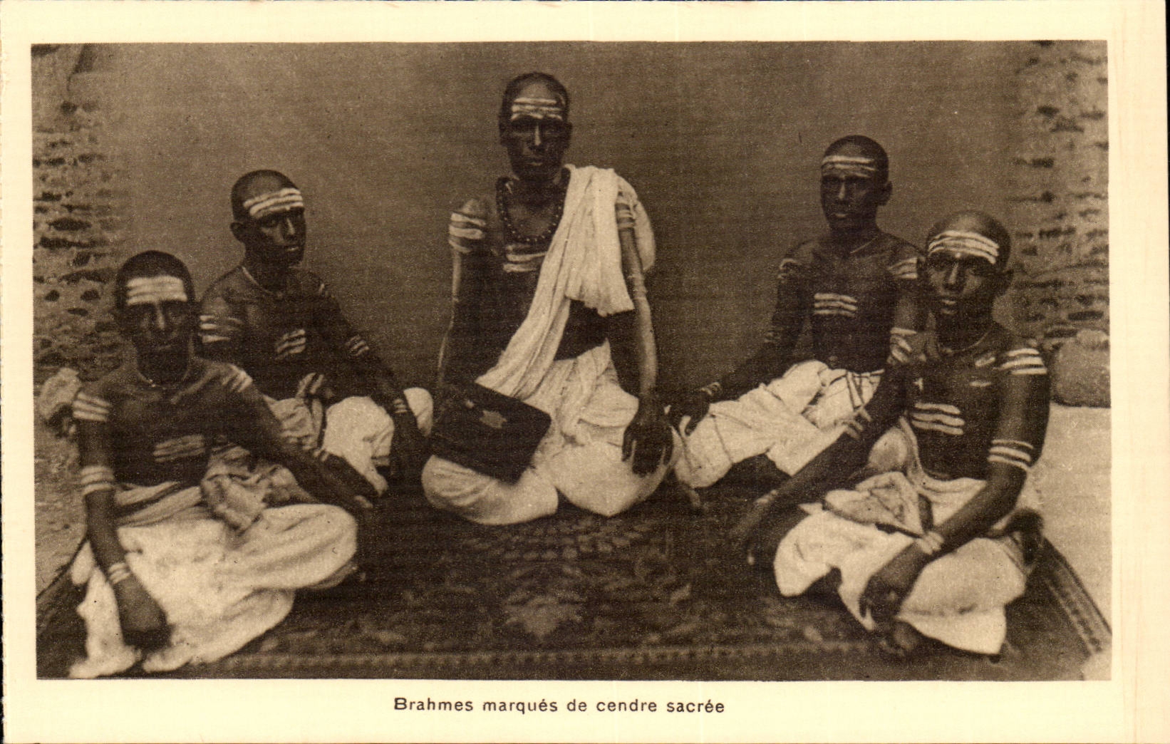 Inde - India - Mission Etrangeres - Coloniale - Brahmes marques de cendre sacree - - CPA 