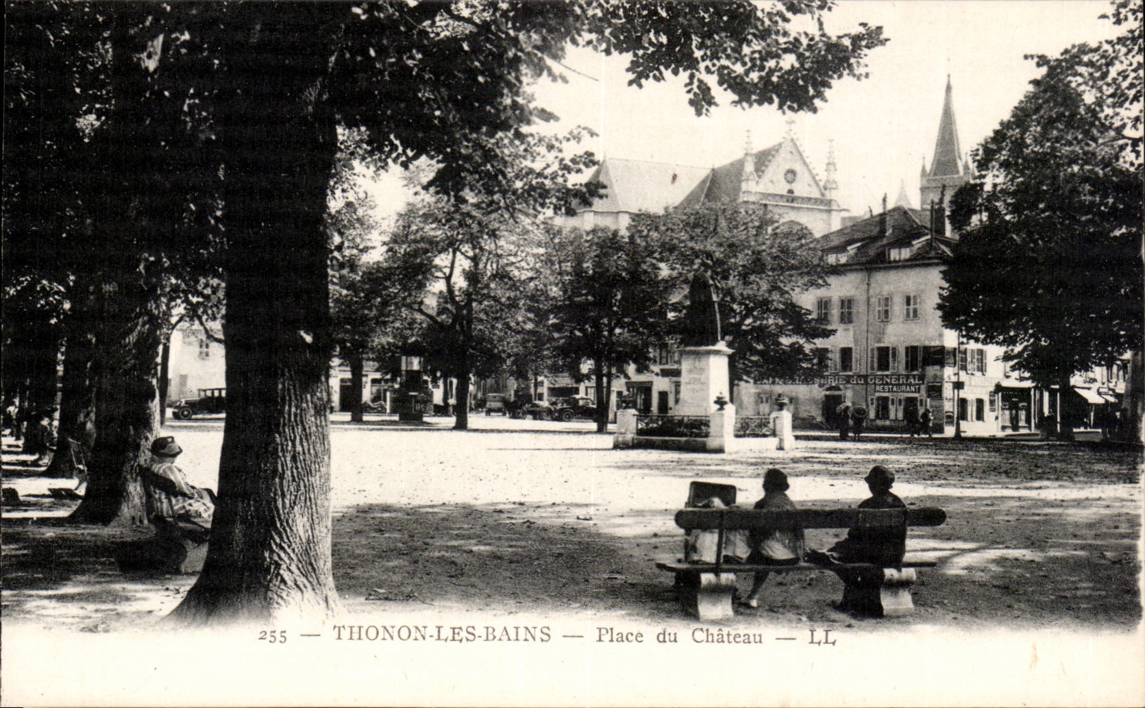 Thonon les Bains - Place du Chateau - CPA 