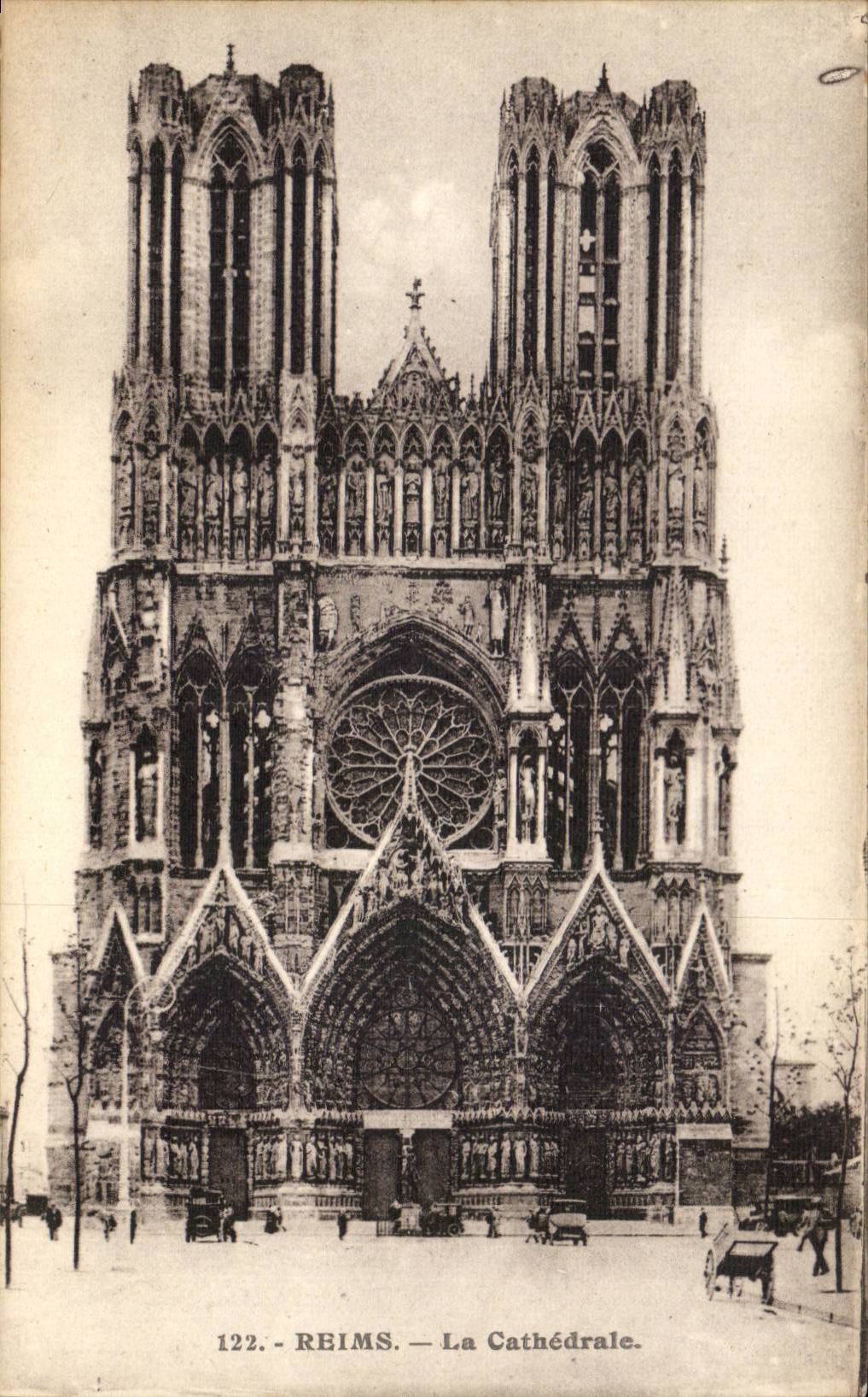 Reims — La Cathédrale — 122. — Éditeur A. Quentin, Reims