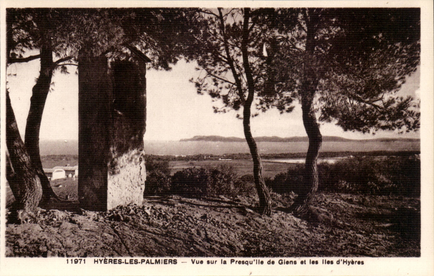 Hyères-les-Palmiers — Vista sobre la Presqu'île de Giens y las Îles d'Hyères — Ediciones Belles Imp. Nice, n° 11971