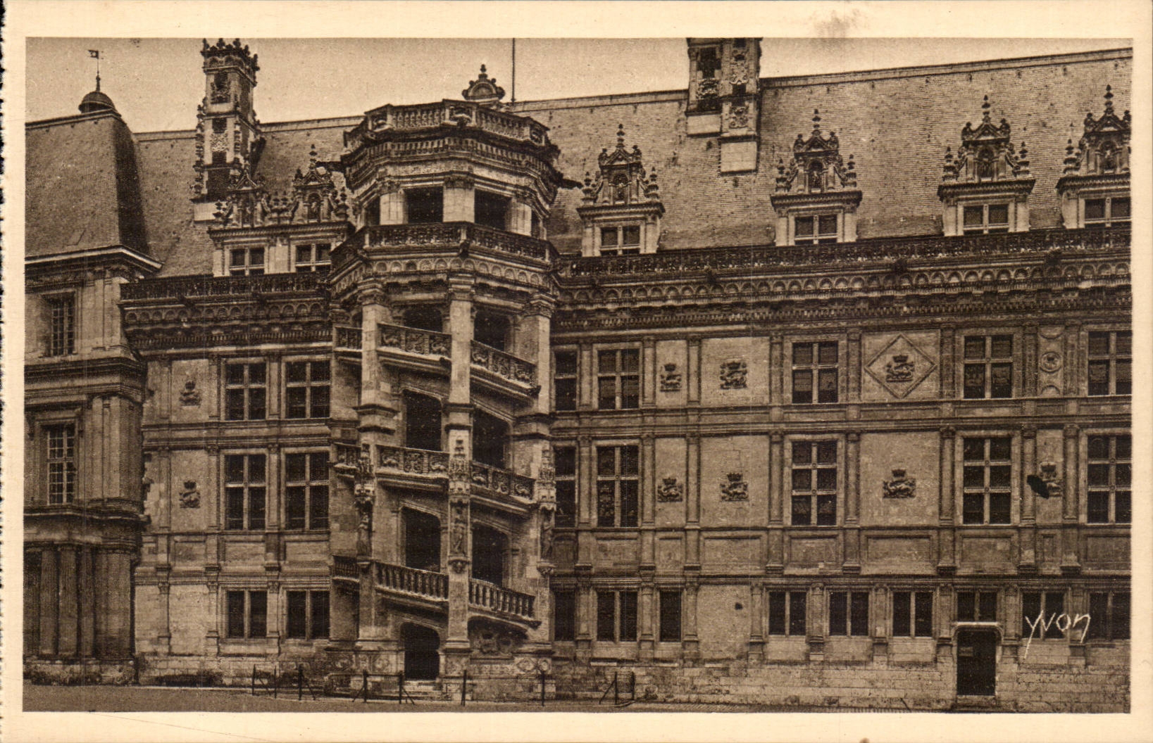 Château de Blois — Escalier François Ier — Édition d'Art YVON