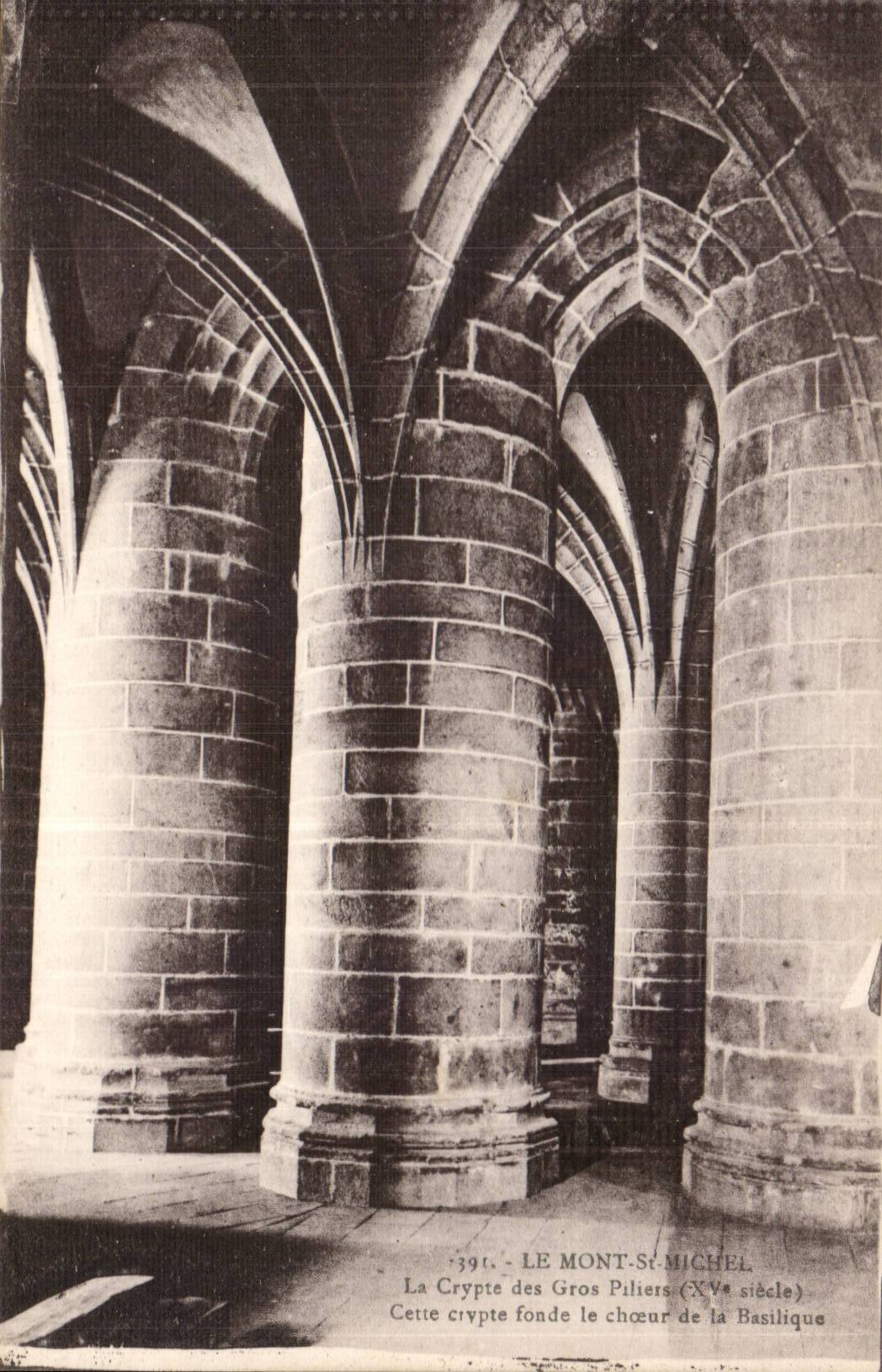La Cripta de los Grandes Pilares — Mont-Saint-Michel — siglo XV