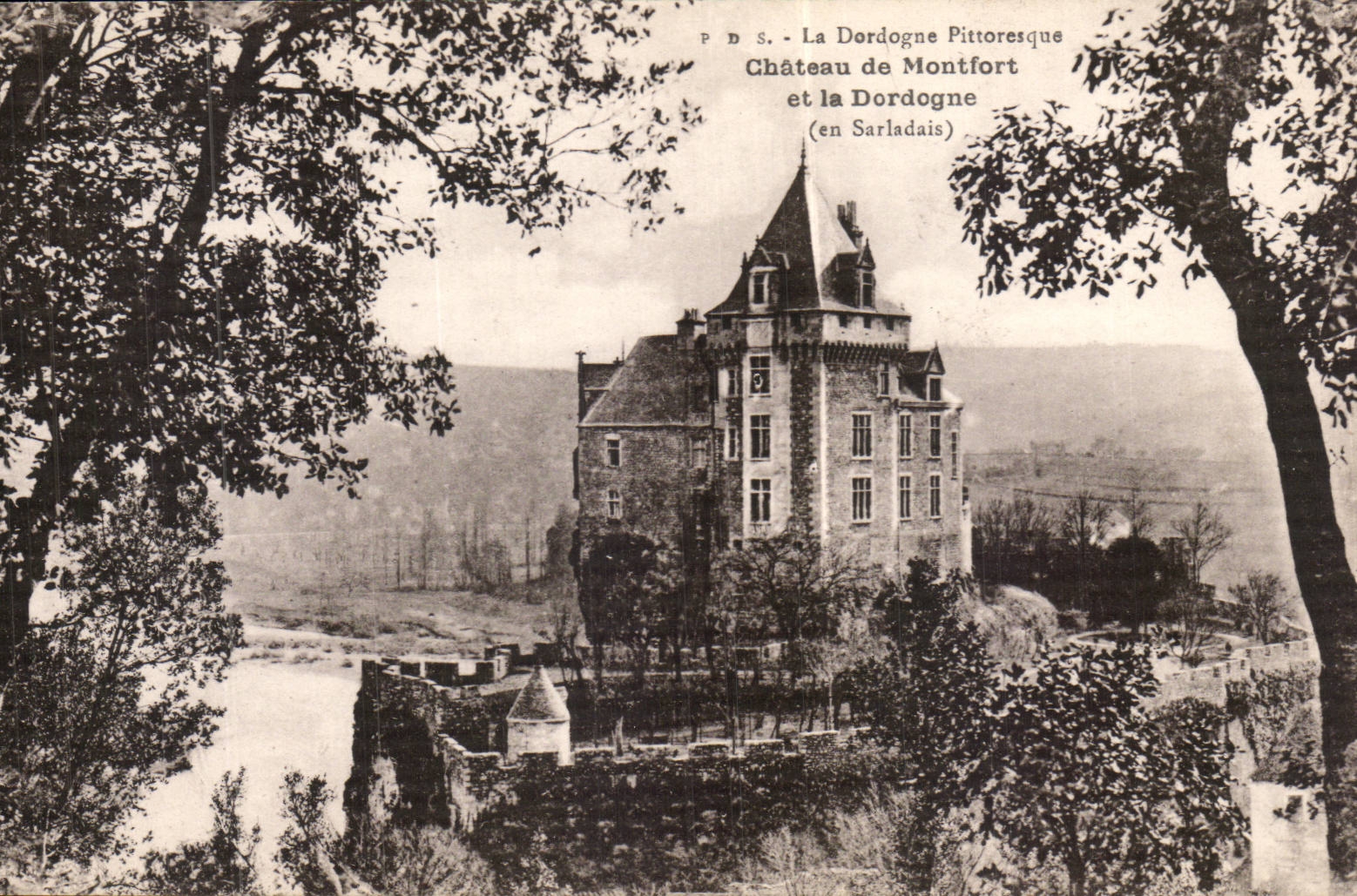 Chateau de Montfort et la Dordogne (Sarladais) - CPA 