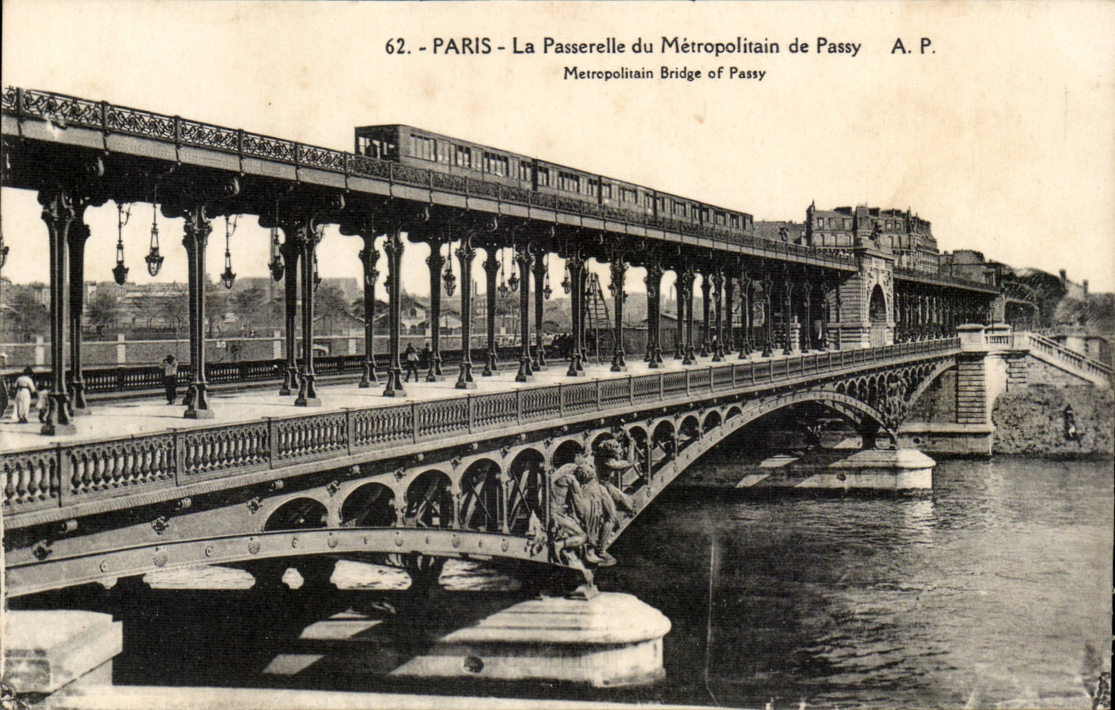 Paris - 15 La Passerelle et la Metropolitain de Passy - Metro - CPA 