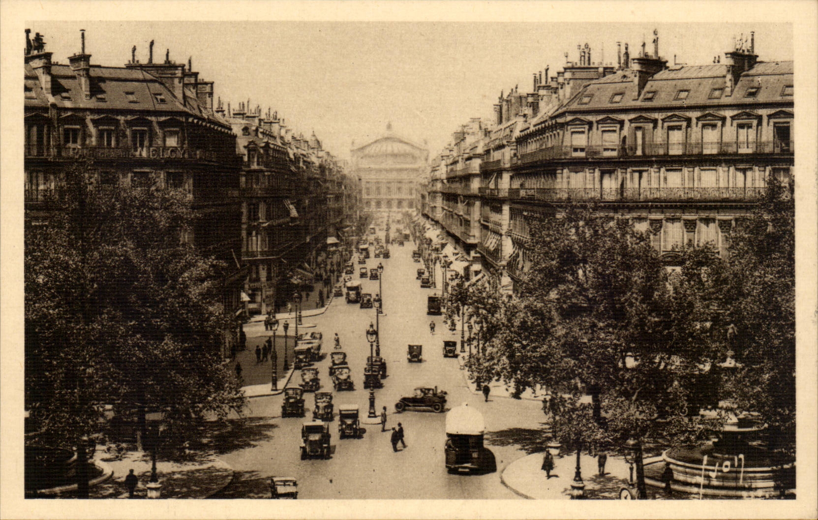 Paris 8 - Avenue de l'Opera CPA 