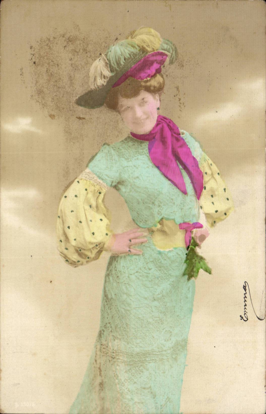 Fantaisie - Femme - chapeau - la mode - fashion - style CPA 