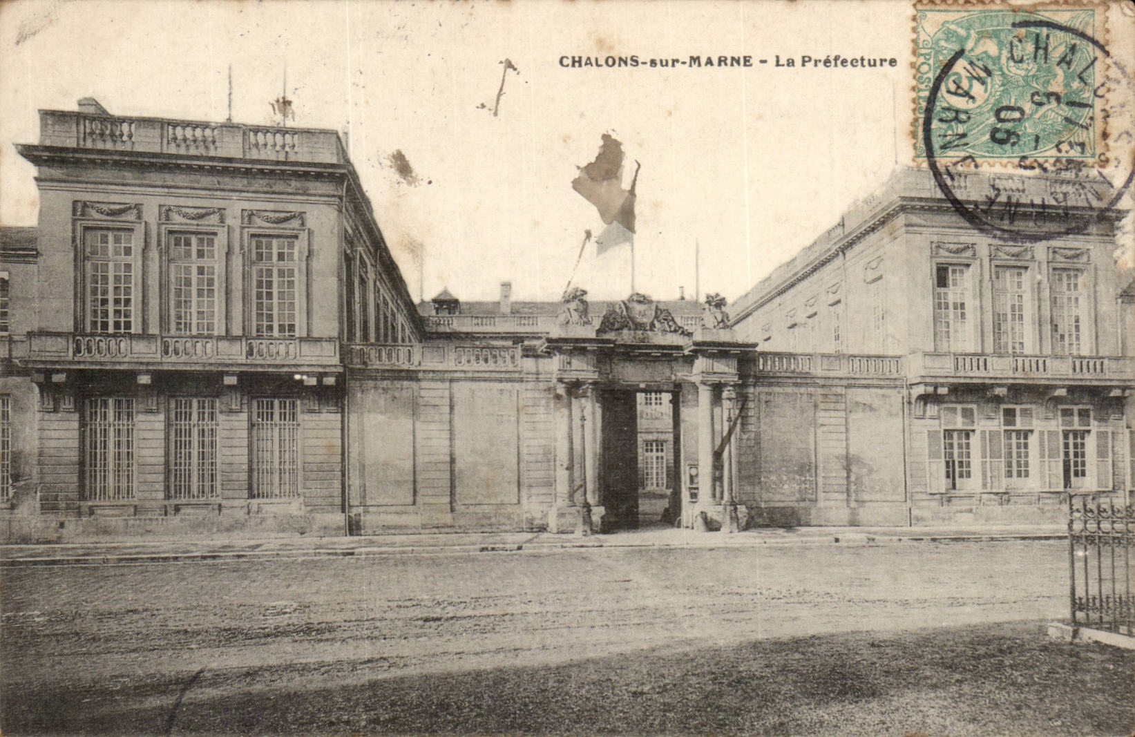Chalons-sur-Marne — La Préfecture — Éditeur non identifié