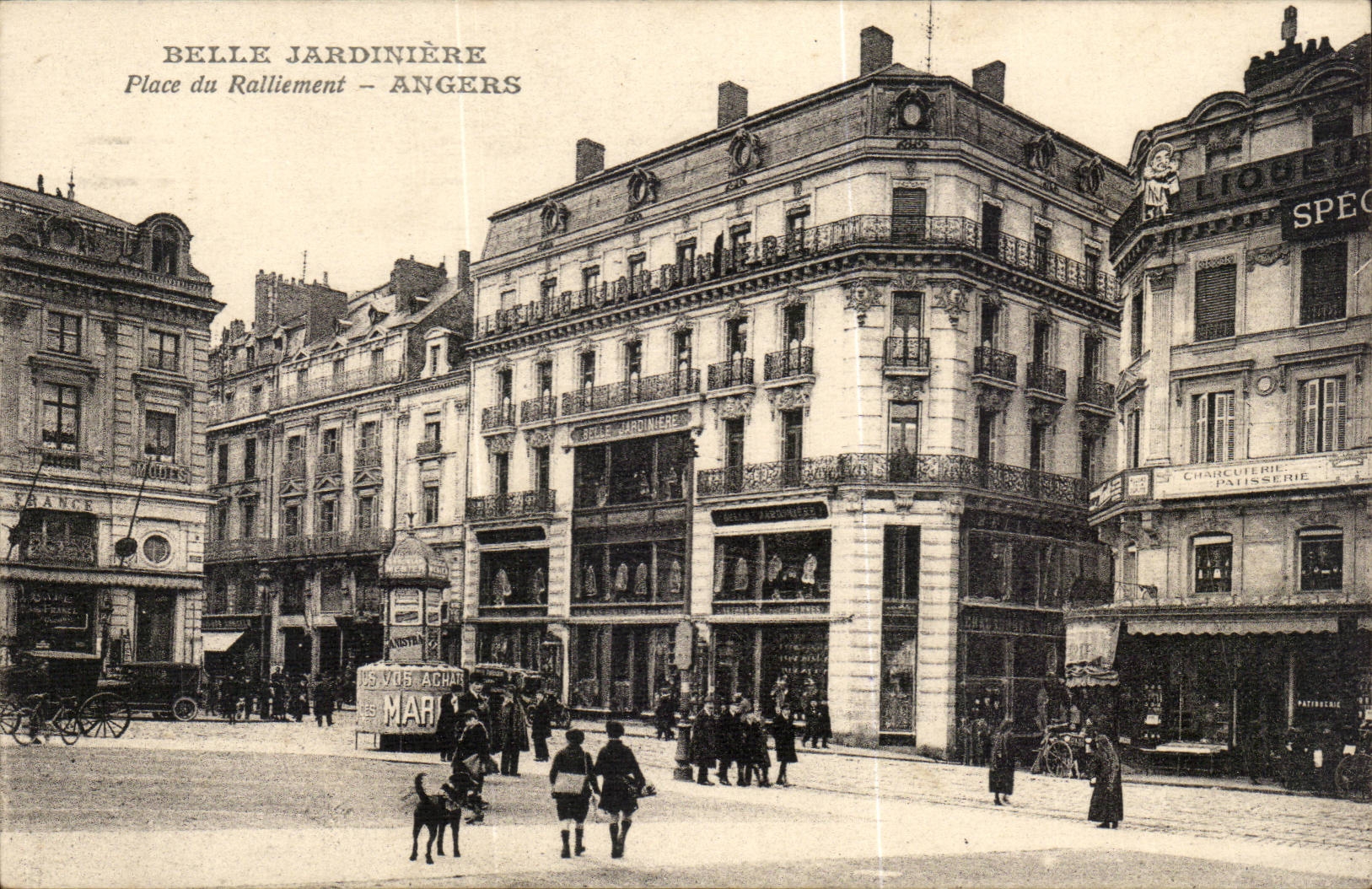 Angers - Belle Jardiniere -Place du Ralliement CPA 