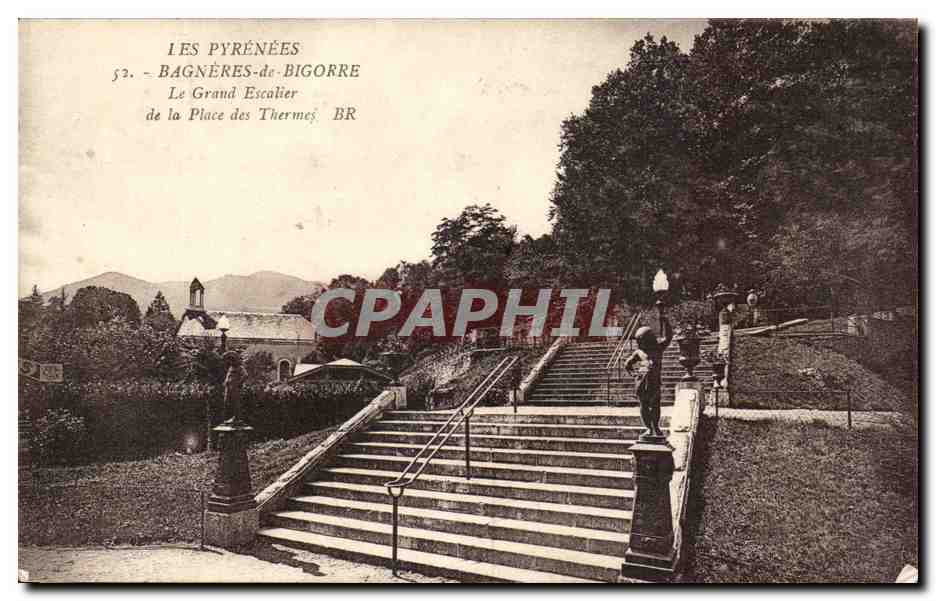Bagneres de Bigorre - La Grand Escalier - Place Des Thermes - CPA 