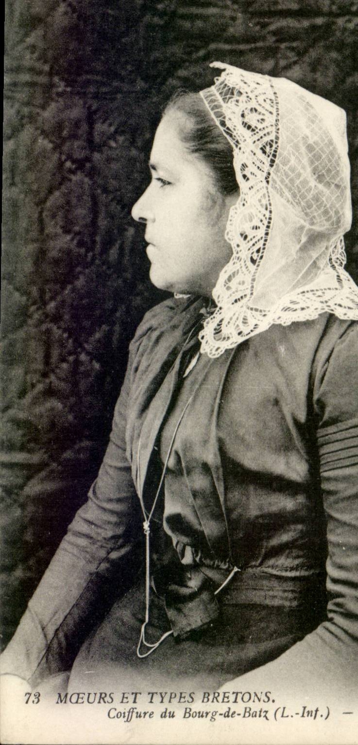 Fokore - Costumes - Types Bretons - Moeurs Coiffure de Bourg de Batz CPA 