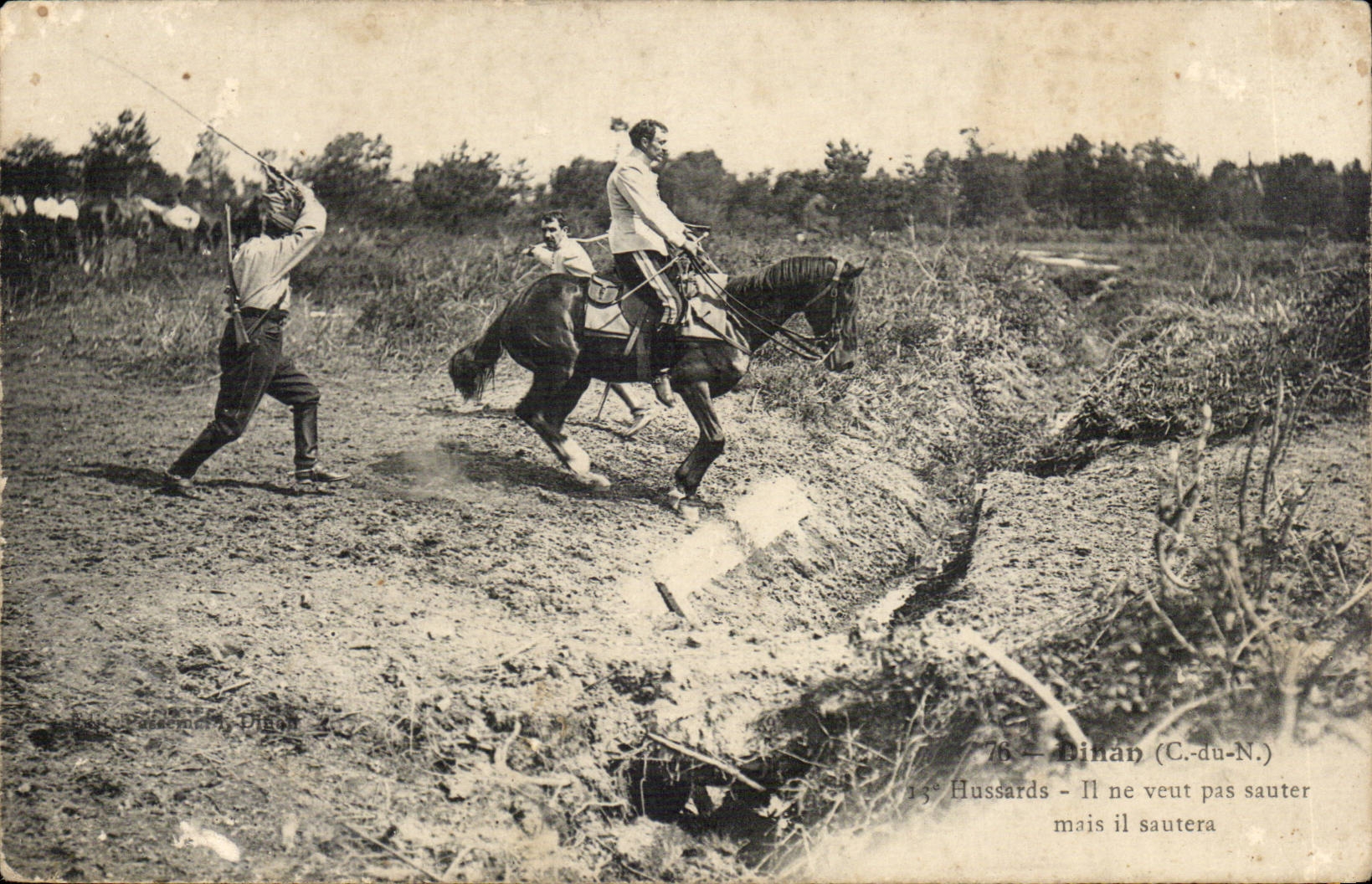 13e Hussards - Il ne veut pas sauter mais il sautera — Dinan (C.-du-N.)
