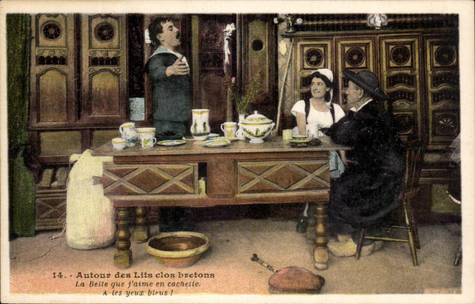 Folklore - Costume - Autour les Lits Clos - La Belle que j'aime CPA 